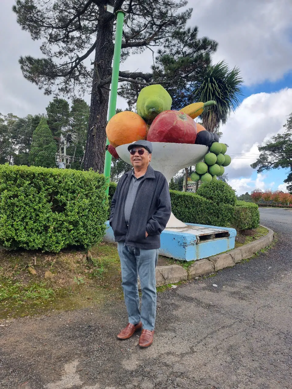 dbfcd8fc0f29bd77e438-960x1280.webp (350 KB)