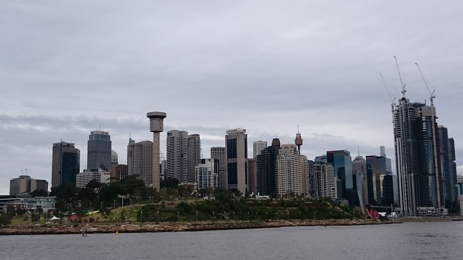 Sydney một ng&agrave;y sau gi&ocirc;ng b&atilde;o