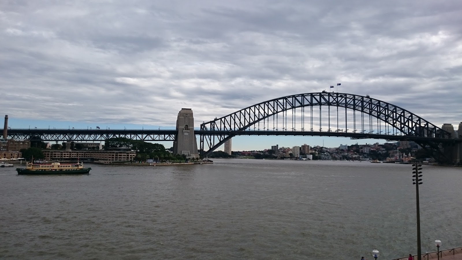 Sydney một ng&agrave;y sau gi&ocirc;ng b&atilde;o