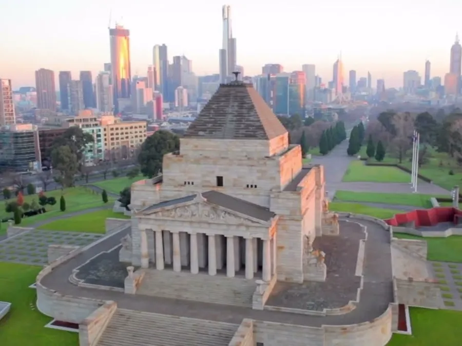 item image 376 album của tour Việt booking - VietBooking - Vbooking -Canberra Melbourne Road Trip 2 Ngày 1 Đêm