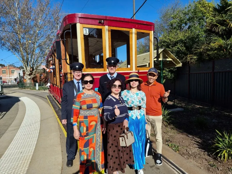 item image 479 album của tour Chùa phật ngọc Bendigo và hoa